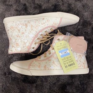 TOMS Hightop Camarillo Sneakers